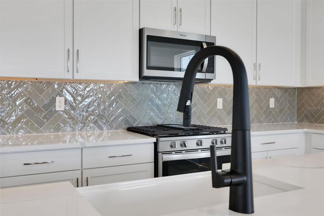 130 BRAGG LANE, Lakewood Ranch, FL 34240