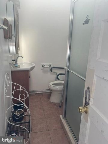 5726 LARCHWOOD AVE, Philadelphia, PA 19143