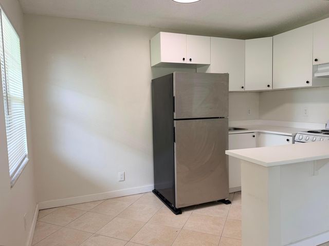 5174 NE 6th Avenue 526, Oakland Park, FL 33334