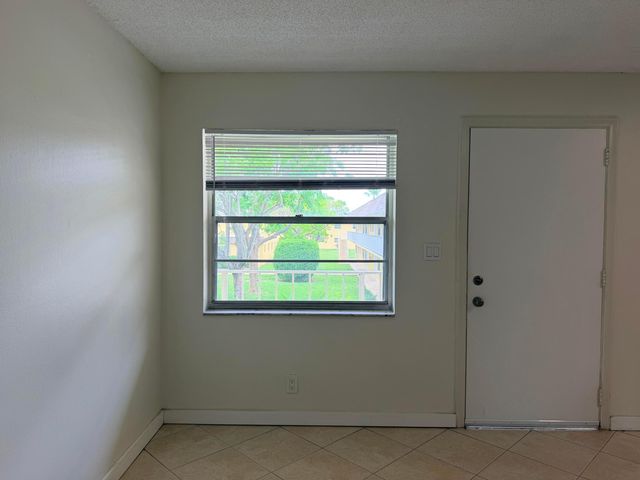 5174 NE 6th Avenue 526, Oakland Park, FL 33334