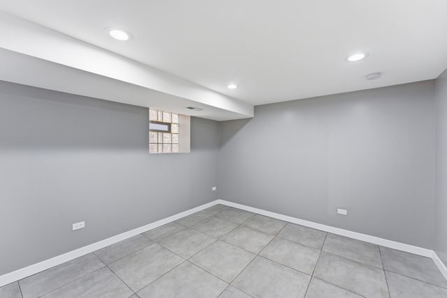 12238 S YALE Avenue, Chicago, IL 60628