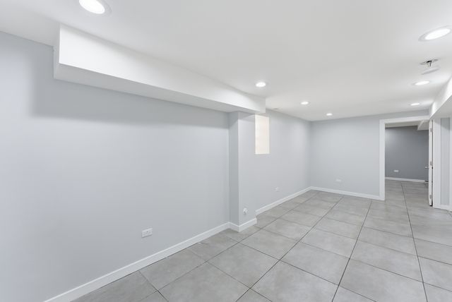12238 S YALE Avenue, Chicago, IL 60628