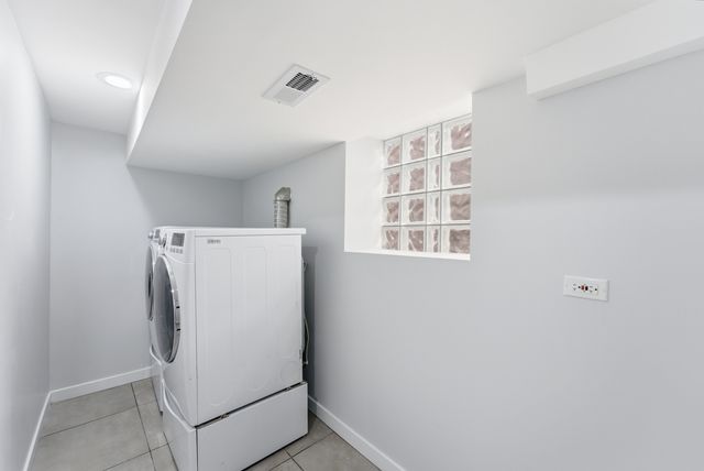 12238 S YALE Avenue, Chicago, IL 60628