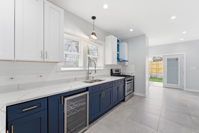 12238 S YALE Avenue, Chicago, IL 60628