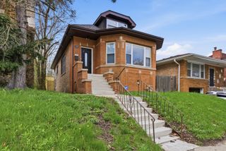 12238 S YALE Avenue, Chicago, IL 60628