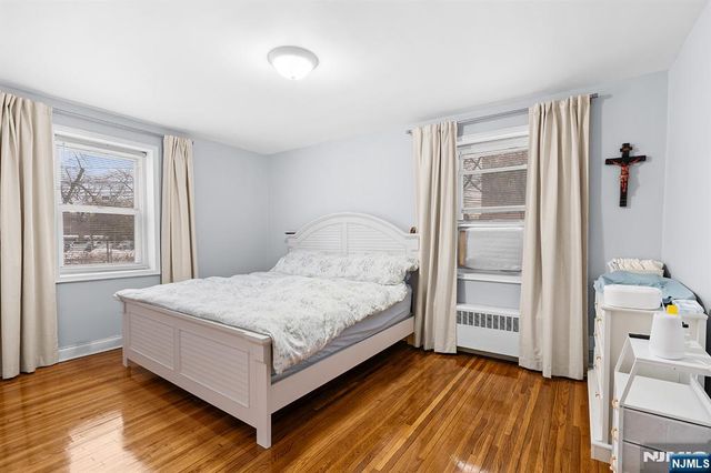 2350 Linwood Avenue 1E, Fort Lee, NJ 07024