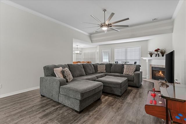 3201 6th Street, Bentonville, AR 72712