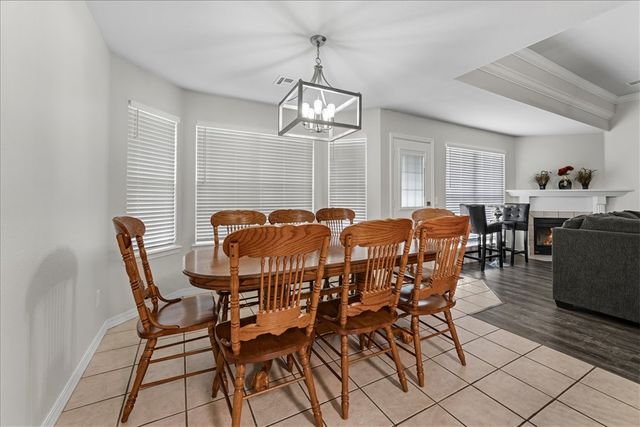 3201 6th Street, Bentonville, AR 72712