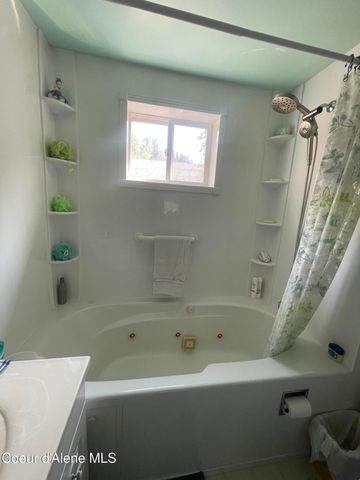 125 Sunset View St, St. Maries, ID 83861