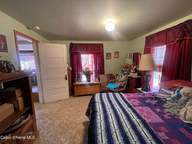 125 Sunset View St, St. Maries, ID 83861