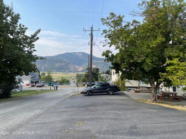 125 Sunset View St, St. Maries, ID 83861