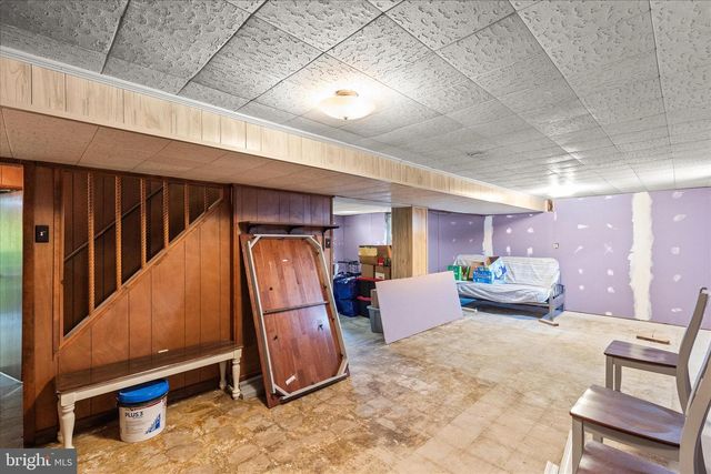 2005 SANDALWOOD CT, York, PA 17404