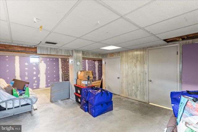 2005 SANDALWOOD CT, York, PA 17404