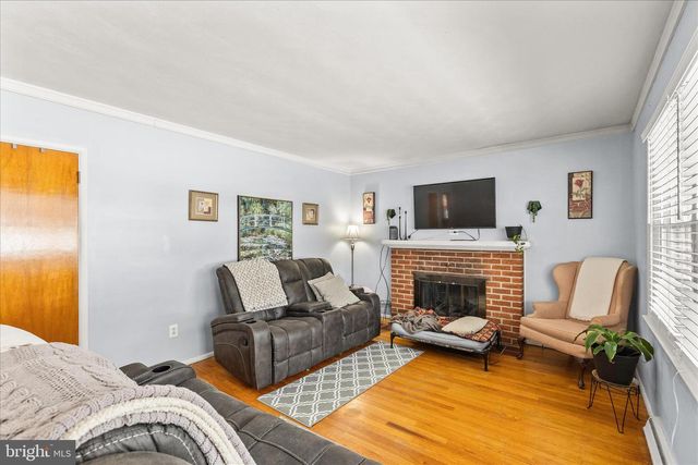 2005 SANDALWOOD CT, York, PA 17404