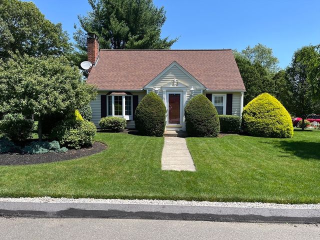 16 Mount View Ave, Auburn, MA 01501
