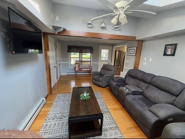 16 Mount View Ave, Auburn, MA 01501