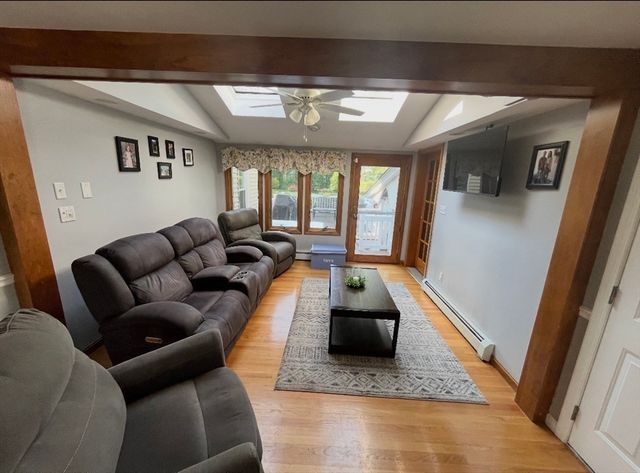 16 Mount View Ave, Auburn, MA 01501