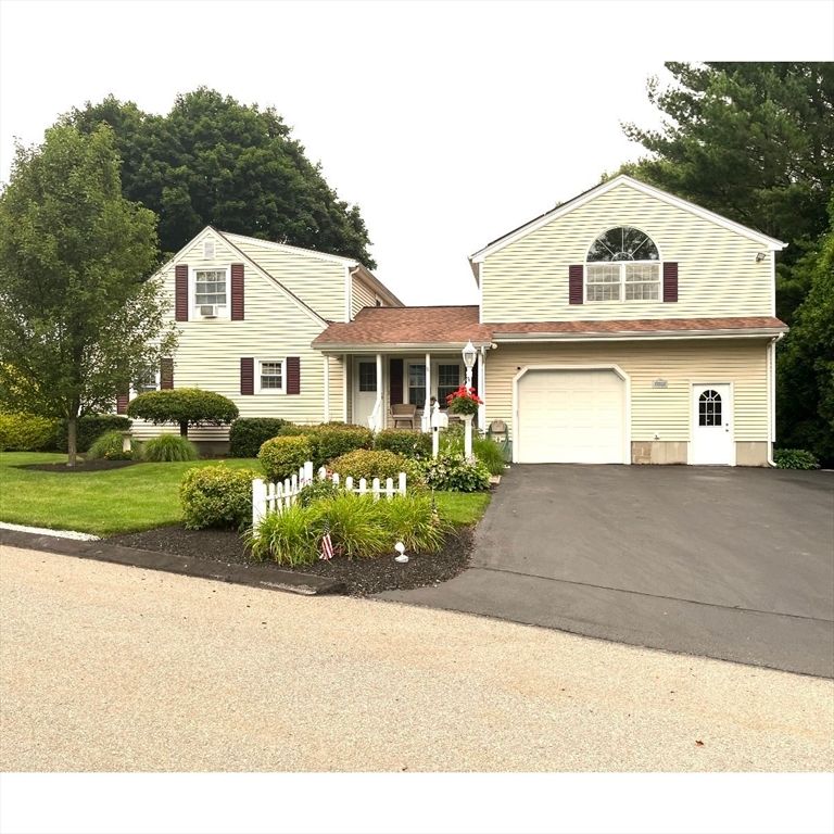 16 Mount View Ave, Auburn, MA 01501