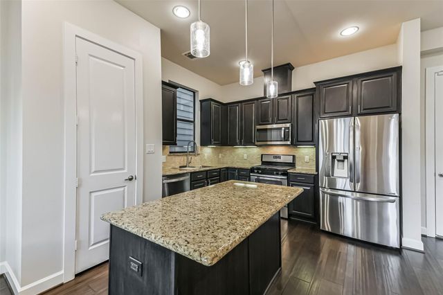 9409 Blalock Tree Court, Houston, TX 77080