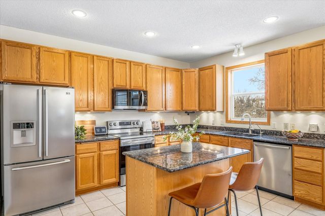 18053 90th Place N, Maple Grove, MN 55311