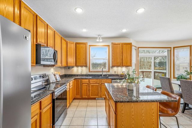 18053 90th Place N, Maple Grove, MN 55311