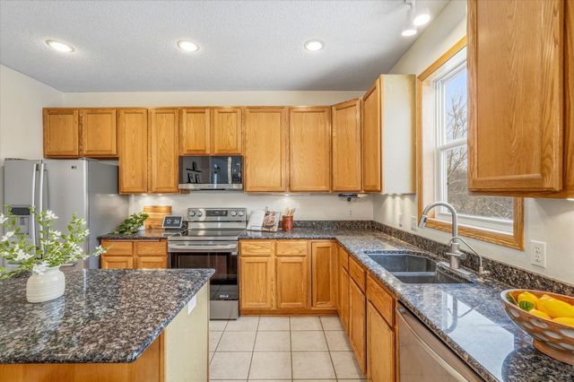 18053 90th Place N, Maple Grove, MN 55311