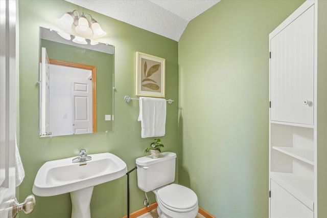 18053 90th Place N, Maple Grove, MN 55311