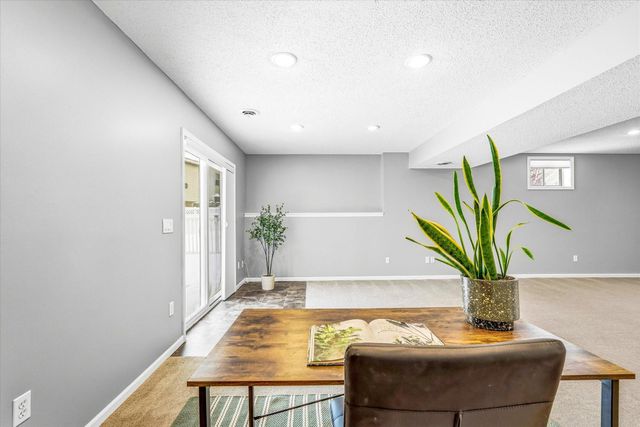 18053 90th Place N, Maple Grove, MN 55311