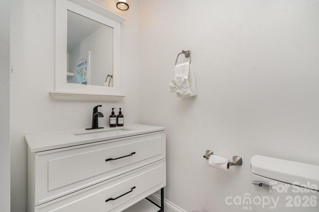 8823 Dartmoor Place, Mint Hill, NC 28227