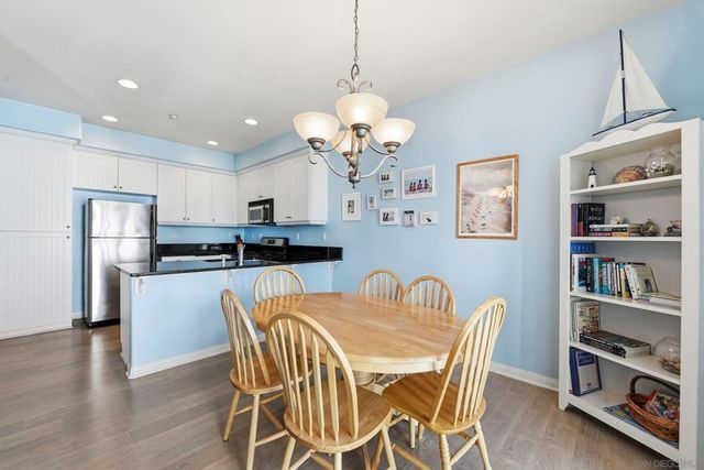 845 Harbor Cliff Way 305, Oceanside, CA 92054