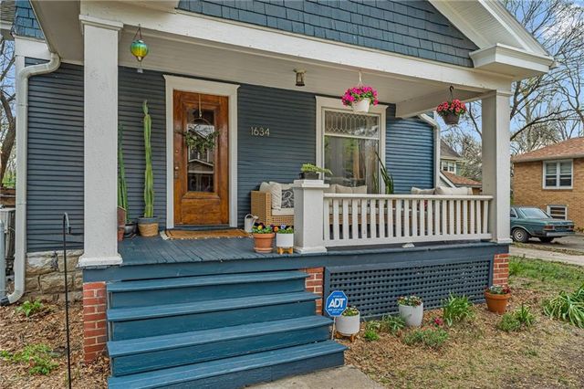 1634 Rhode Island Street, Lawrence, KS 66044