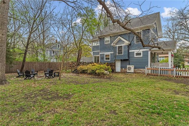 1634 Rhode Island Street, Lawrence, KS 66044