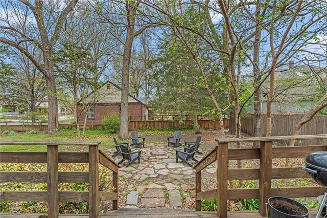 1634 Rhode Island Street, Lawrence, KS 66044