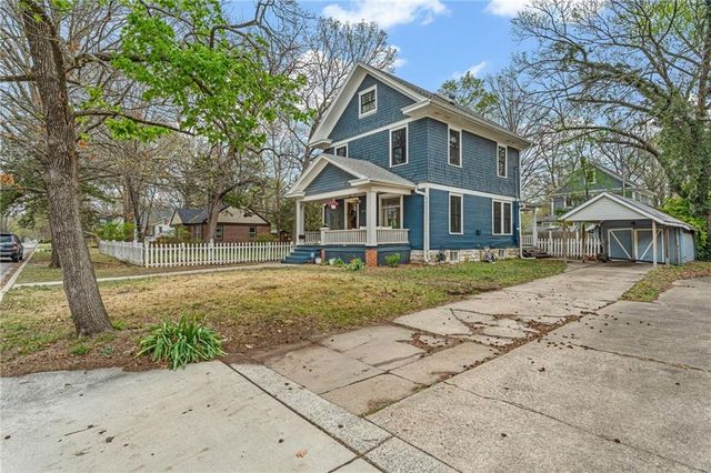 1634 Rhode Island Street, Lawrence, KS 66044