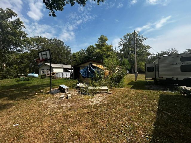 3073 Hotze Road, Salem, IL 62881