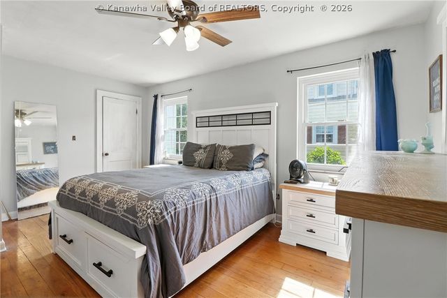 3821 Staunton Avenue Se, Charleston, WV 25304