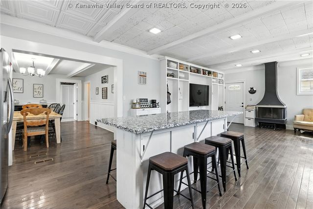 3821 Staunton Avenue Se, Charleston, WV 25304