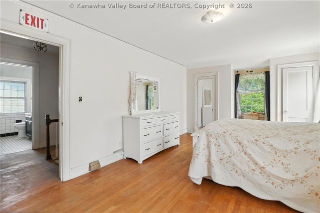 3821 Staunton Avenue Se, Charleston, WV 25304