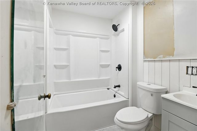 3821 Staunton Avenue Se, Charleston, WV 25304