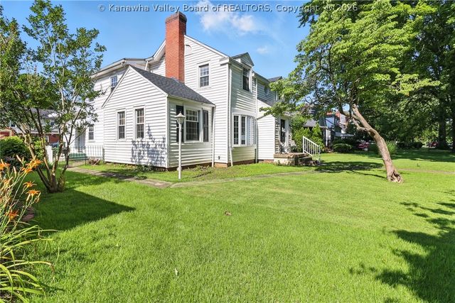 3821 Staunton Avenue Se, Charleston, WV 25304