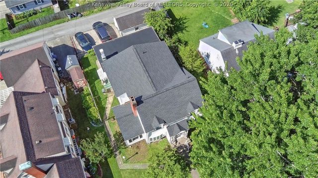 3821 Staunton Avenue Se, Charleston, WV 25304