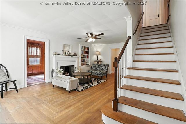 3821 Staunton Avenue Se, Charleston, WV 25304