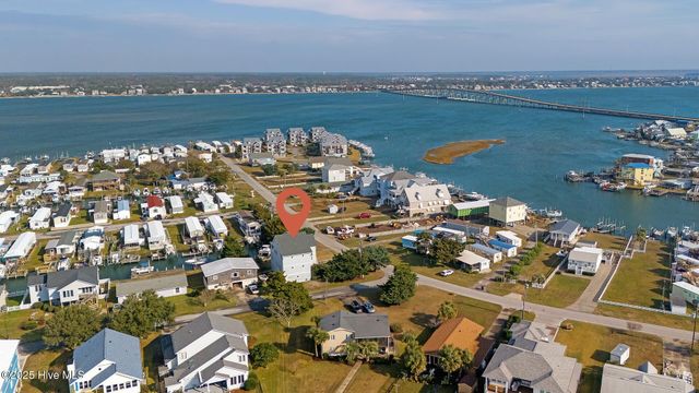 301 Old Causeway Road, Atlantic Beach, NC 28512