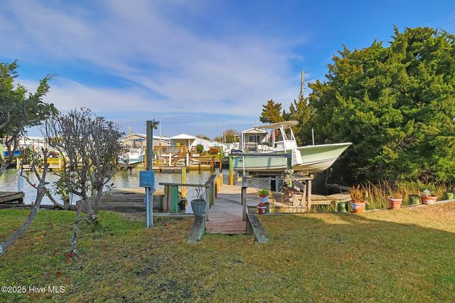 301 Old Causeway Road, Atlantic Beach, NC 28512