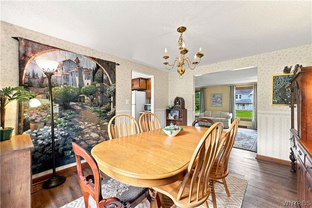 52 Cedar Ridge Drive, West Seneca, NY 14224