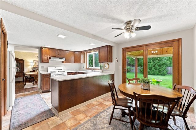 52 Cedar Ridge Drive, West Seneca, NY 14224