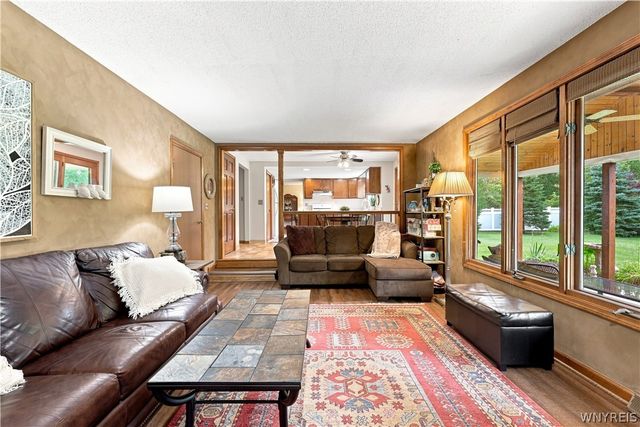 52 Cedar Ridge Drive, West Seneca, NY 14224