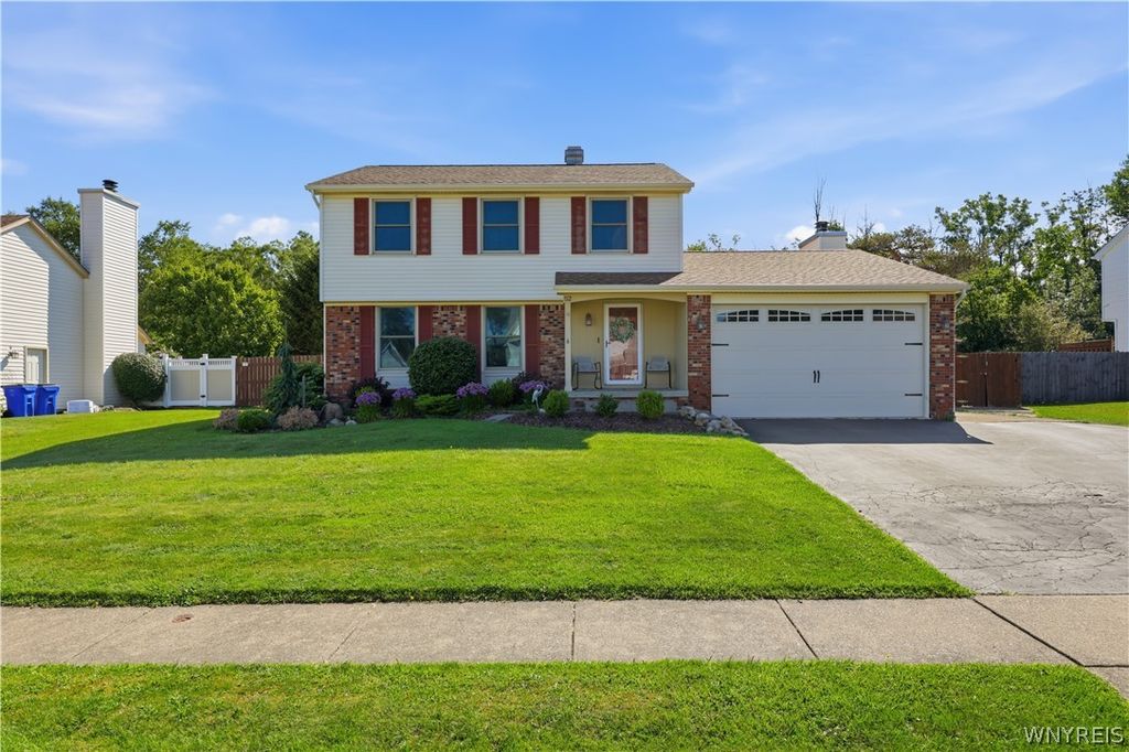 52 Cedar Ridge Drive, West Seneca, NY 14224