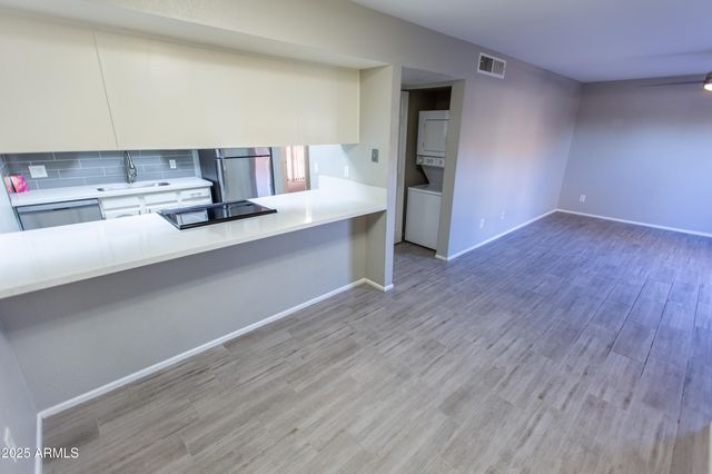 1402 E GUADALUPE Road 153, Tempe, AZ 85283