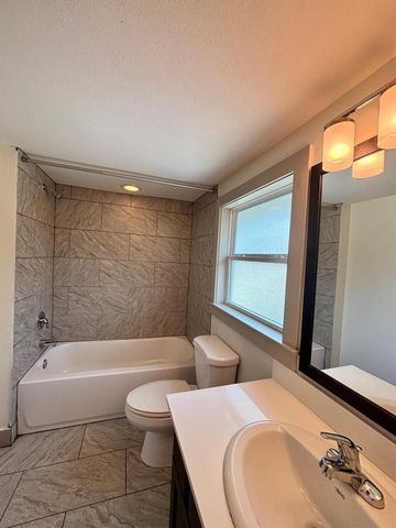 1009 Enid Street B, Houston, TX 77009
